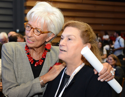 Güler Sabancı, konuşması öncesinde IMF Başkanı Christine Lagarde ile biraraya geldi