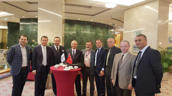 Agroservis A.Ş ' nin İzmir toplantısındayız. — Mustafa Yalçinkaya, osman yıldız ve Gokhan Yalcinkaya ile birlikte.