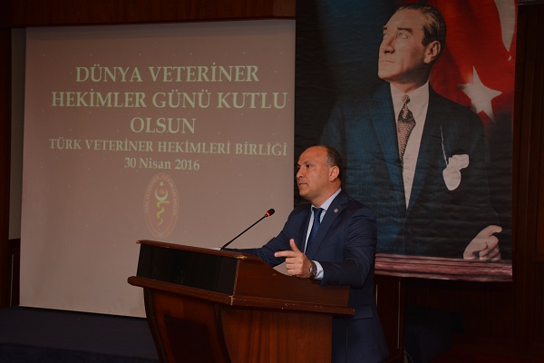 Ankara Üniversitesi Veteriner Fakültesi Dekanı Prof. Dr. Oğuz SARIMEHMETOĞLU -
